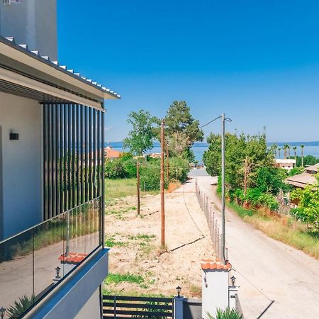Artemida Suites Ханиоти Екстериор снимка