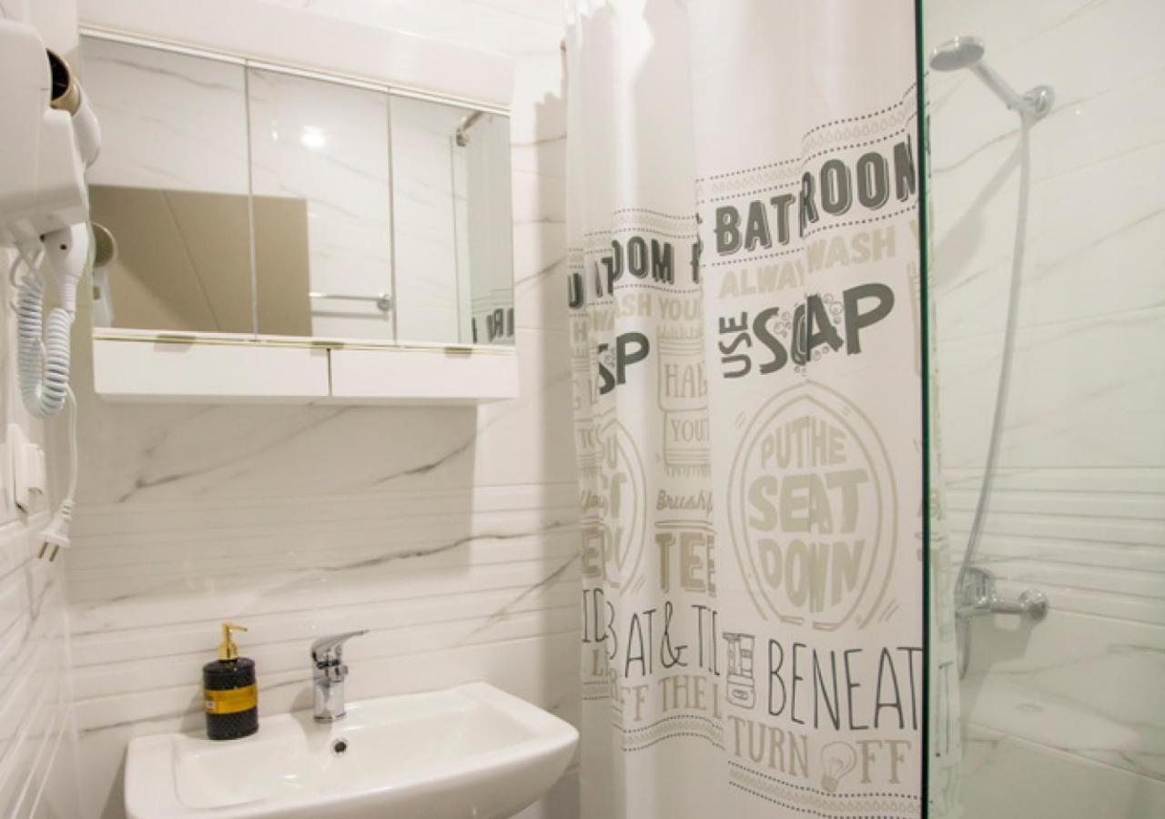 Artemida Suites Ханиоти Екстериор снимка