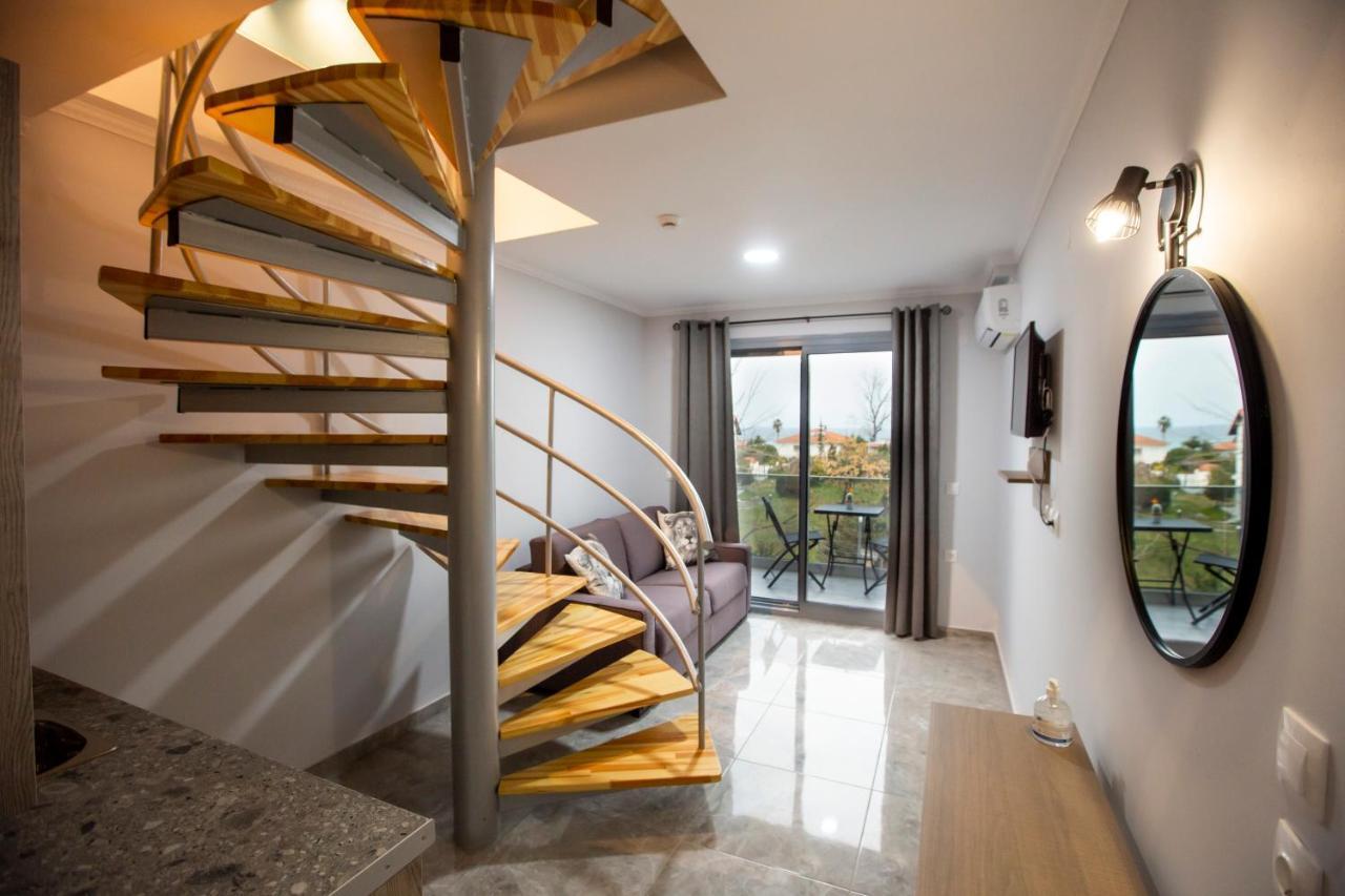 Artemida Suites Ханиоти Екстериор снимка