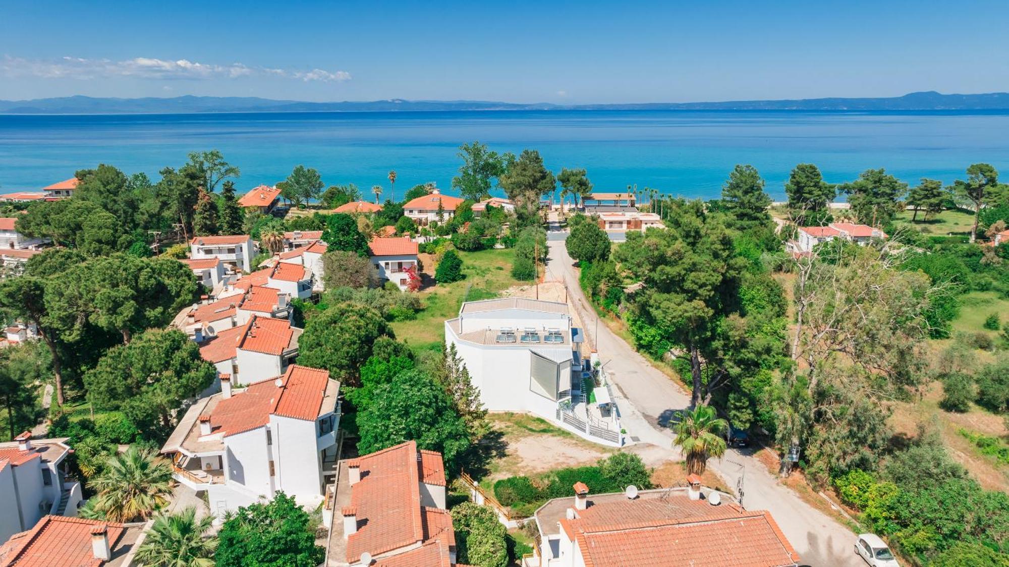 Artemida Suites Ханиоти Екстериор снимка